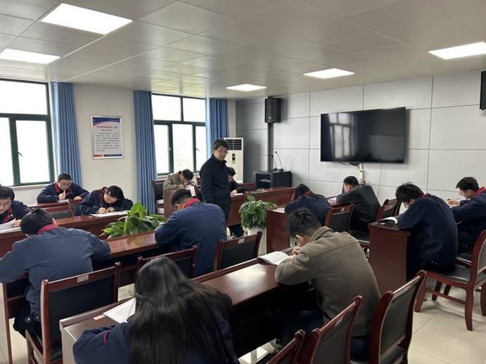 建材公司、檢測(cè)公司聯(lián)合開(kāi)展管理人員業(yè)務(wù)提升考試